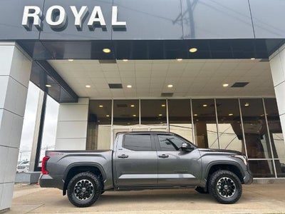 2024 Toyota Tundra SR5