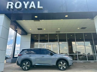2021 Nissan Rogue Platinum FWD