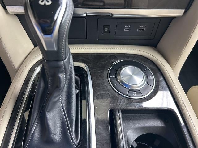 2022 INFINITI QX80 LUXE