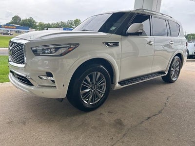 2022 INFINITI QX80 LUXE