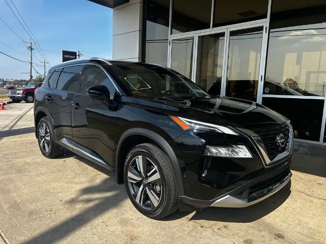 2023 Nissan Rogue Platinum FWD