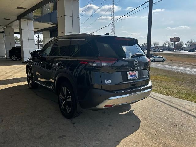 2023 Nissan Rogue Platinum FWD