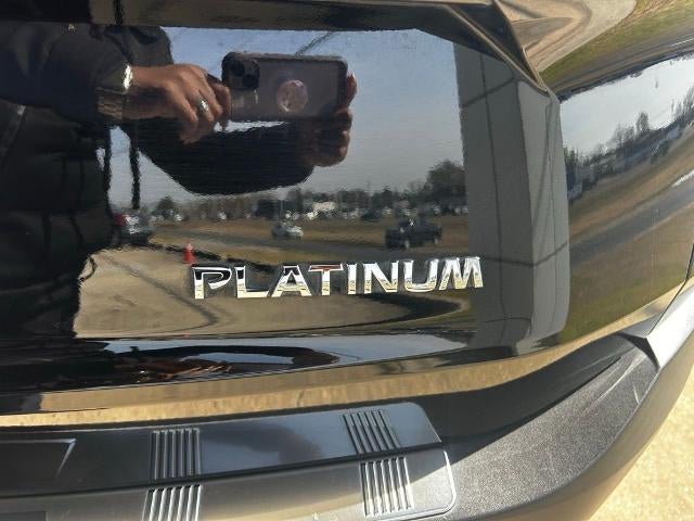 2023 Nissan Rogue Platinum FWD