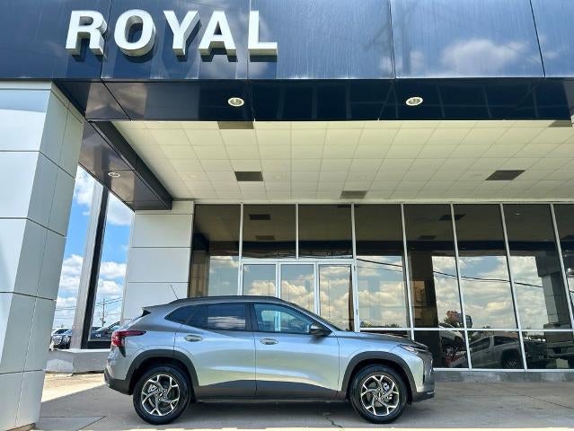 2025 Chevrolet Trax LT's photo