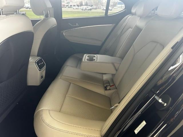 2024 Genesis G70 2.5T RWD