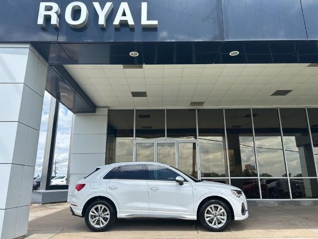 2022 Audi Q3 Premium Plus 45 TFSI S line quattro Tiptronic