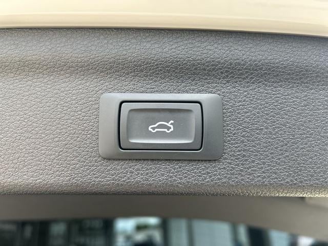 2022 Audi Q3 Premium Plus 45 TFSI S line quattro Tiptronic