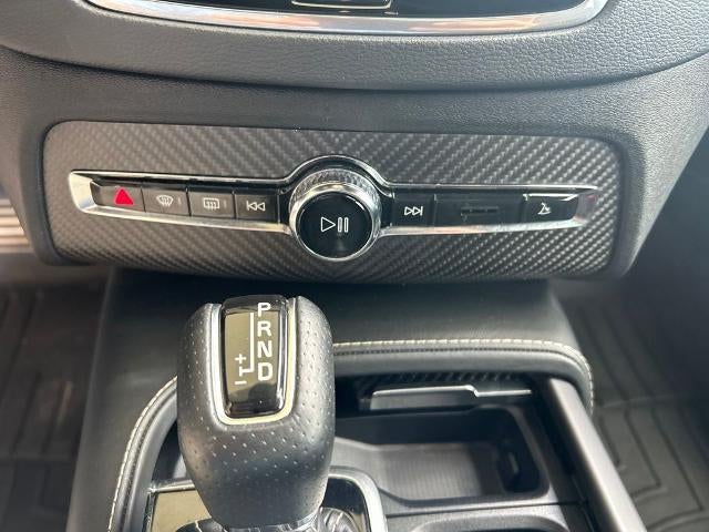 2019 Volvo XC90 T6 R-Design
