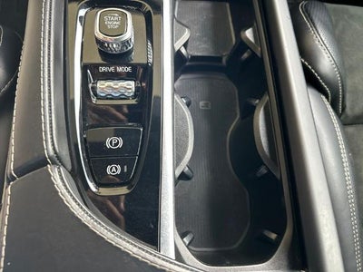 2019 Volvo XC90 T6 R-Design